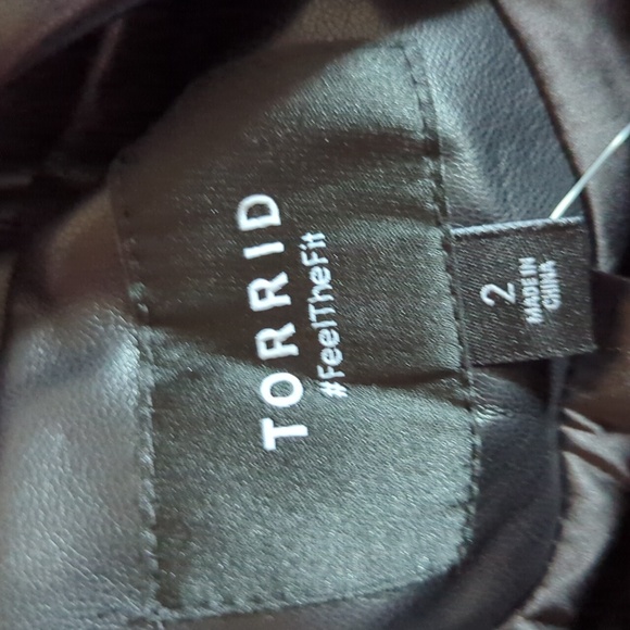 Faux Leather Moto Jacket 2x/18-20 - Picture 13 of 15